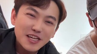 Come to Wuhan during the Dragon Boat Festival and eat with Teacher Nuomi Wei!