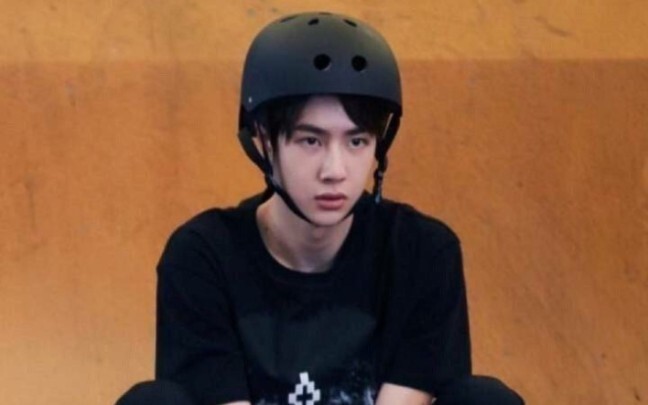 【Wang Yibo】การเติบโตของครีมเทียมน้อย Yebo