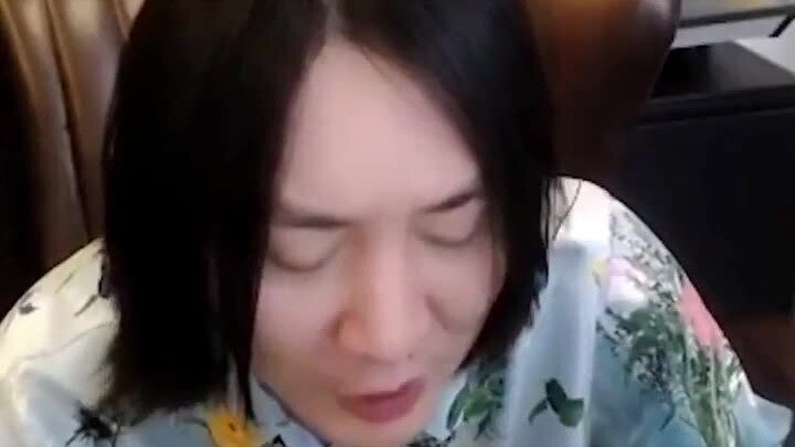 Grandmaster, can’t I just not lose? Ask the livestream viewers—how many of them are here to watch me