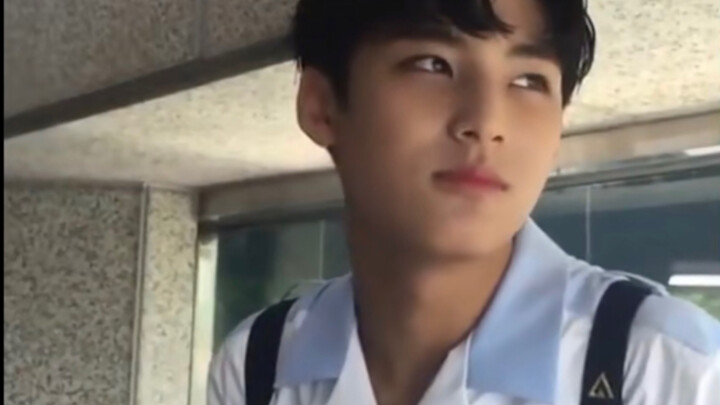 【คิม มินกยู】“ทำไมฉันถึงมักนึกถึงตัวเองในอดีตอยู่เสมอ”