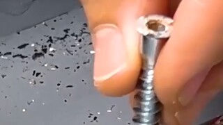 Apa yang ada di dalam brankas yang terlupakan selama sepuluh tahun di Xiao Bie Ye?