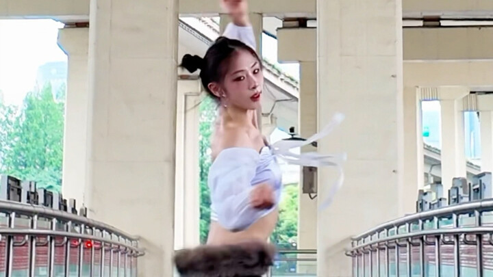 การกลับมาของ KATSEYE เป็นแนวไฮเปอร์ป็อป! เจ๋งมาก! ปกดูน่ากลัว