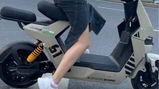 Di kehidupan nyata, barang ini juga tidak terlalu berguna, membuatnya hanya demi mendapatkan plat no