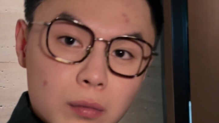 Today on my way, I ran into a weird person~