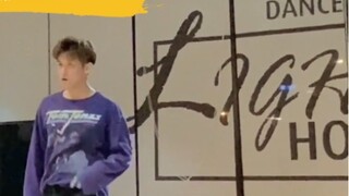 Sáng tạo 4 Cú lật nhà nhanh nhất của Joker (?) Giống như lần lật thứ 2 đối với nhiều fan nam!