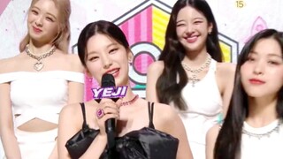 [الابتسامة الثانية] مقابلة هوانغ لي تشي مع فرقة ITZY، سلسلة الأسئلة والأجوبة الذاتية