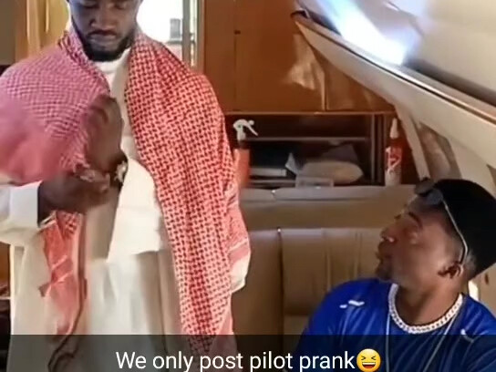 [Hellish Prank] Mid-Flight, Captain Suddenly Pretends to Pray Like a Muslim in Front of Passengers