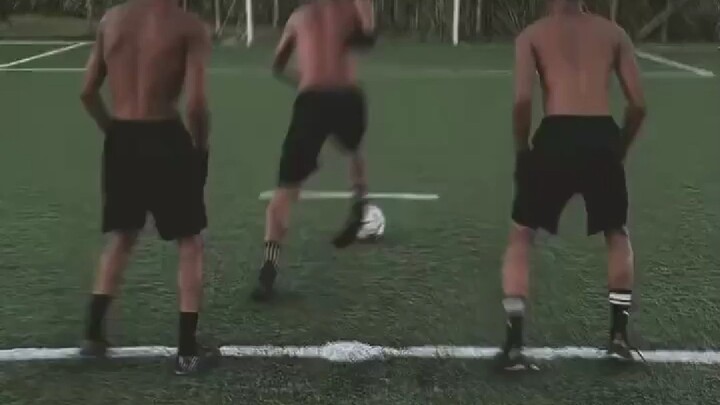 Scenes like this from a soccer match often play out in my dreams.