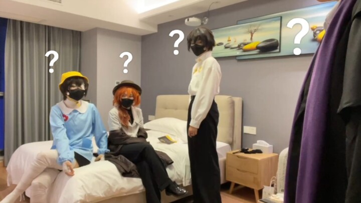 这场闹剧4个人还不够吗？