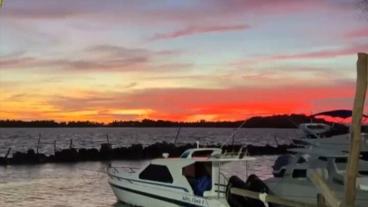 longboat pepecah omabak