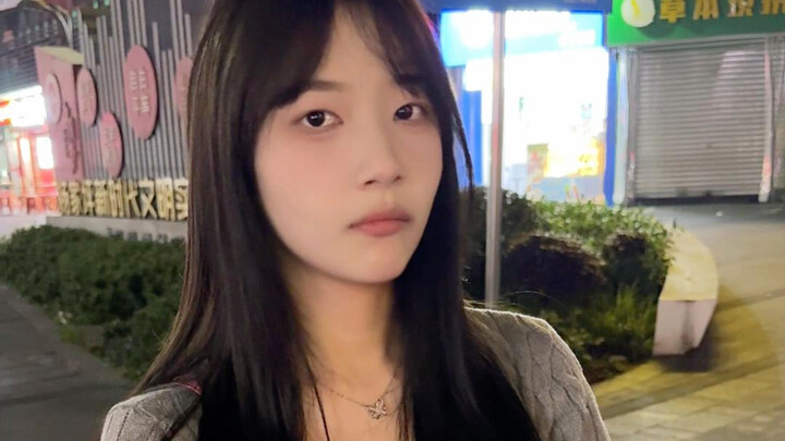 I know you’re in a hurry—after all, we all have those three urgent needs… but hold on a sec 🌚 #Sichu