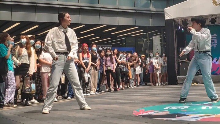 [Versi Wenxuan domestik pertama dari roadshow "The World of Another Me"] Saya juga menangis hari ini