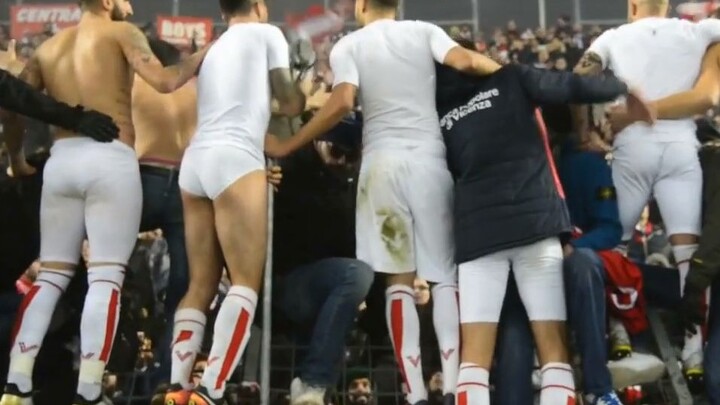 Momen Seksi Pemain Sepak Bola