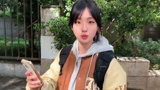 Let's have this Korean person answer the questions in the comments section~! The weather is sooo nic