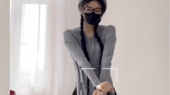 9大长腿黑丝女神摇摆