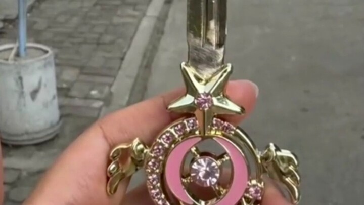 This Will Be the Last Peaceful Moment for the Old Key-Cutter — Key Cutting | Who Would’ve Thought?