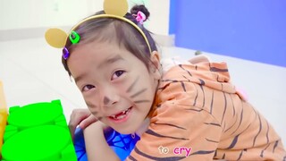 I Got A Boo Boo Song  | 레인보우 생일 케이크 만들기 | SuperHero Kids