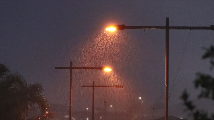 “躲了一辈子雨，雨会不会难过呢”