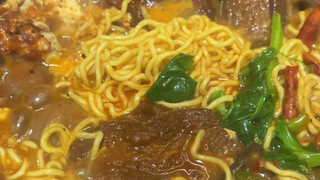 กลางดึกหิวจนตื่น ลุกขึ้นมาต้มบะหมี่กึ่งสำเร็จรูปทาน #อาหารอร่อย #บะหมี่กึ่งสำเร็จรูป