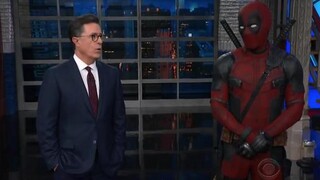 Selamat ulang tahun, Deadpool memasuki acara bincang-bincang larut malam, dengan gila-gilaan mengelu