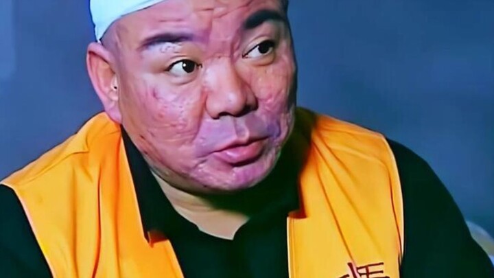 Son unexpectedly lands in jail, and the old father shows his love in this heartwarming way!