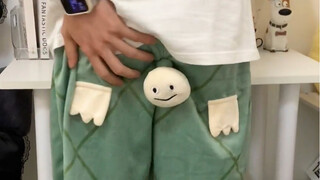 My boyfriend's new pants are so fun