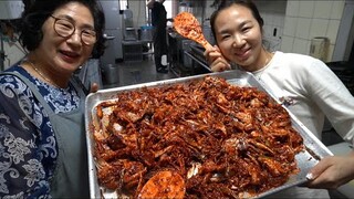 |TẬP 36| LÀM NGUYÊN MÂM GHẸ SỐNG TRỘN SIÊU CAY,MÓN ĂN NGƯỜI HÀN QUỐC CHẾT MÊ MỆT VÌ NGON!