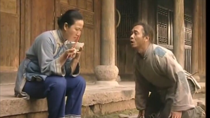 Li Dabensi: A man who's been single for thirty years can't help but invite an elderly lady who loves