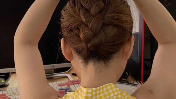 Sharing 2 super simple hairstyles—even clumsy hands can master them with ease