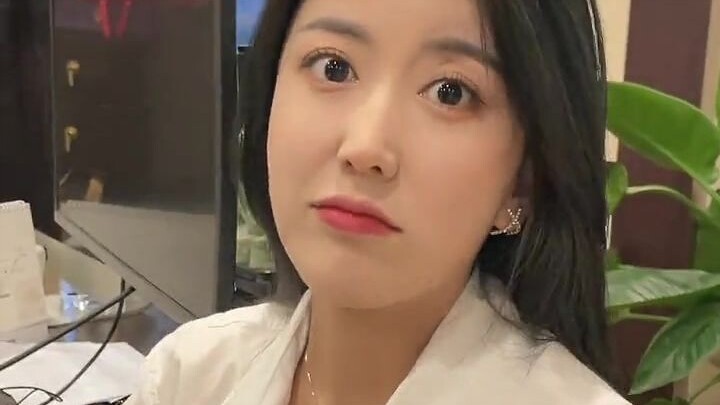 What we call tacit understanding might just be seeing through her little tricks yet still laughing a