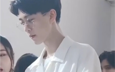 [Don’t be so handsome that you faint challenge] Sorry, I just want to have the handsome guys to myse