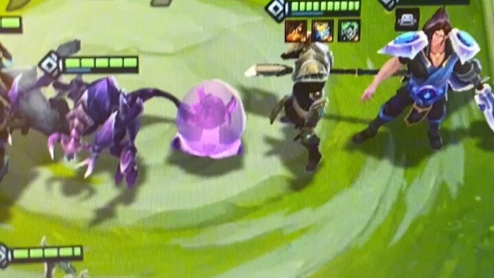 “Just enjoy the memes, guys!” #TeamfightTactics