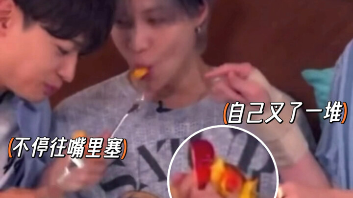 【SHINee】Inikah grup generasi kedua? Makan buah persik saja sudah se‑drama ini