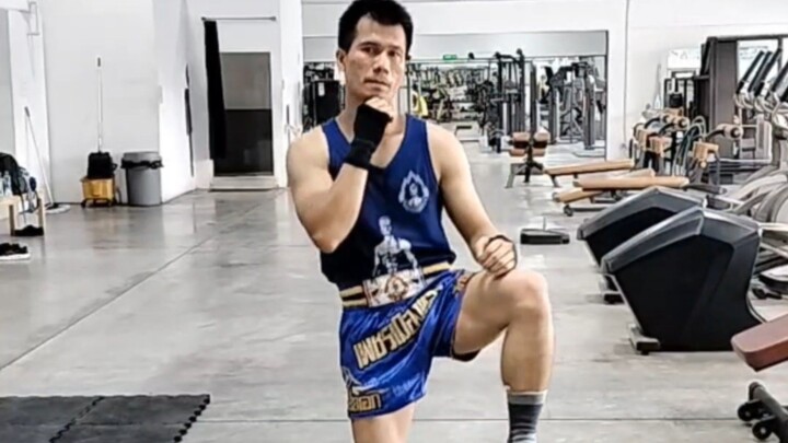 เพลงกำลังฮิต ไม่รู้จะเอาอะไรมาประกอบ ใช้วีดีโอนี้แล้วกัน #รักของฉันมันยังอยู่เสมอ #กฎไตรรัก