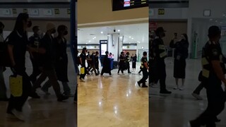 #BTS korea boyband spoted sa airport @terminal 1 NAIA PHILIPPINES