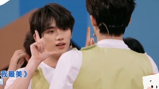 丁哥现场教学手势舞《全世界我最美》