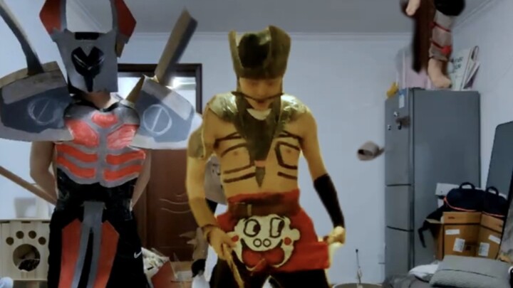 Giả vờ thành em bé rồi