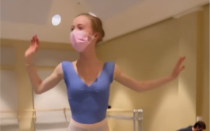 [Ballet] The lovely Elisabeth Beyer's daily practice