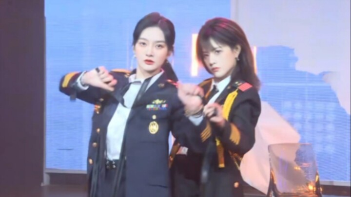 【Bai Xinyu】Brand-new choreography debut "Blacklist" is so cool! Two cuties playing this kind of game