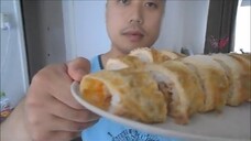 Asmr Eating Sounds / Mukbang - Egg Wrapped Tuna Sushi Roll