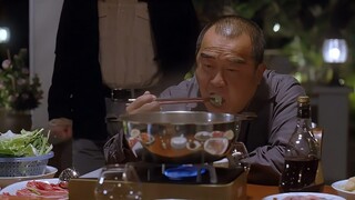 亿万富豪开心吃着火锅品着拉菲，没想到小弟一句话，当场让他崩溃