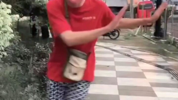 jogetin dulu biar gk pusing