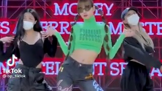 LISA《Money》舞蹈视频公开！