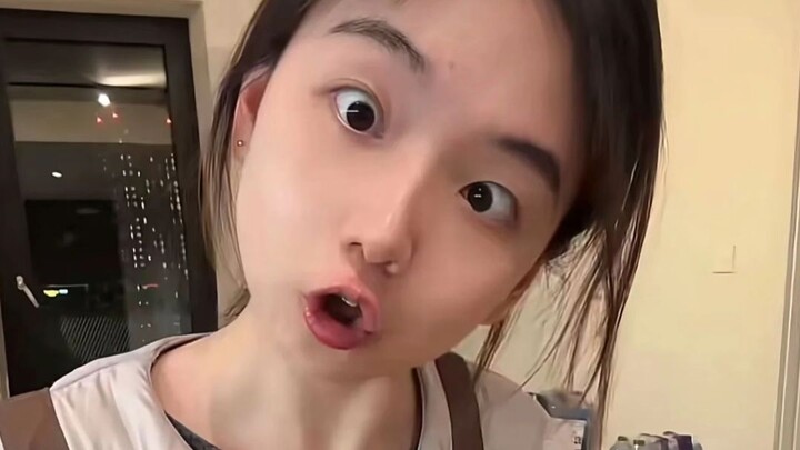 Web Celebrities Chronicle, Episode 110: Luo Bo Qiao Qiao