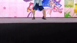 2021 شيجياتشوانغ NCE Zhang Fuzheng يرقص "غير خجول"