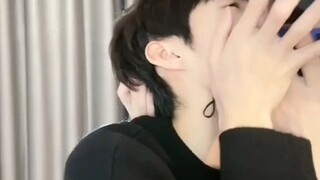 Hot kiss couple bl 🔥😎
