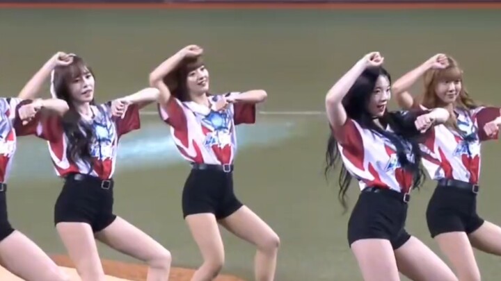 [Repost] Uni Girls perform “Proof of Z, the Ultraman” and the theme song from “Ultraman Mebius,” “Th