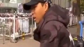 الصحفي:؟  ؟  ؟