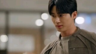 [Running with Sun Jae on his back] Episode 14 cut 5 So-yul's grandmother saw Sun Jae and asked her s