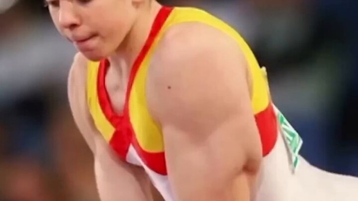 “bodybuildbeas” เคล็ดลับของนักยิมนาสติกที่มีแขนใหญ่